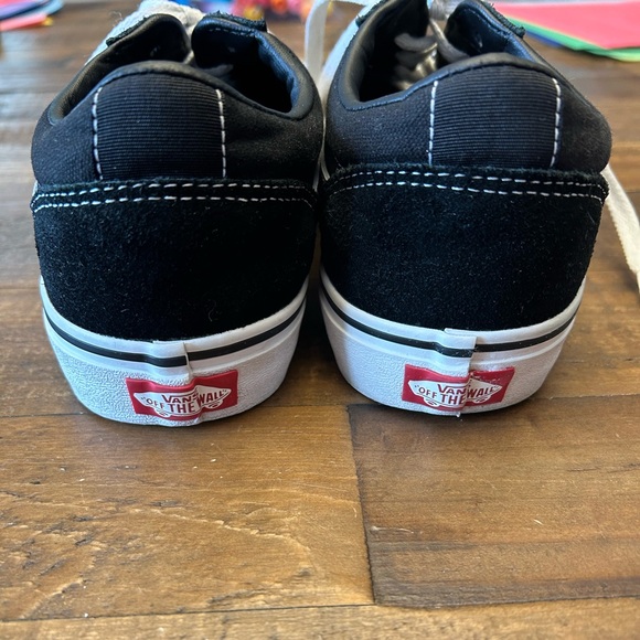 Black Classic Low Top Vans - Picture 6 of 8